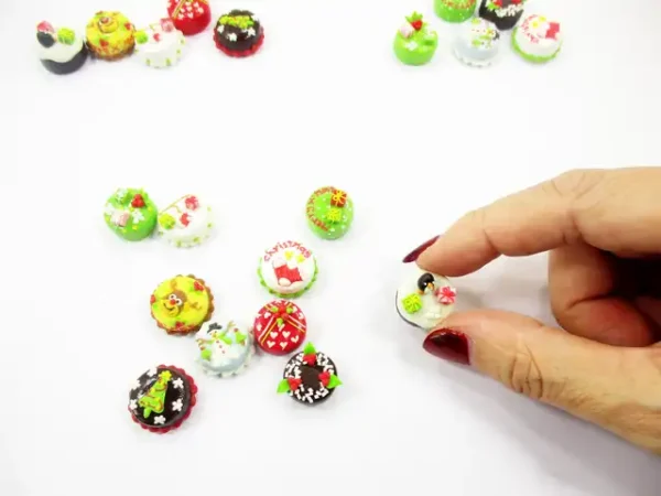 Dollhouse Miniature Food 10 Mini Christmas Cake 1.5 cm Seasonal Holiday 15489 - Image 7