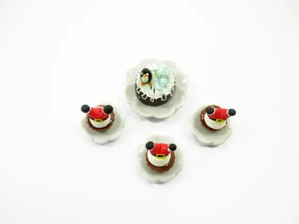 Dollhouse Miniature Christmas Holiday 1.5 cm Cake Cupcake Ceramic Plate 15500 - Image 3
