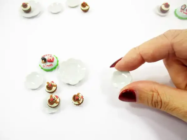 Dollhouse Miniature Christmas Holiday 1.5 cm Cake Cupcake Ceramic Plate 15502 - Image 4