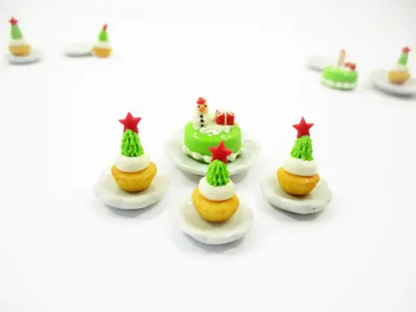 Dollhouse Miniature Food Christmas 1.5 cm Mini Cake Cupcake Ceramic Plate 15504 - Image 2