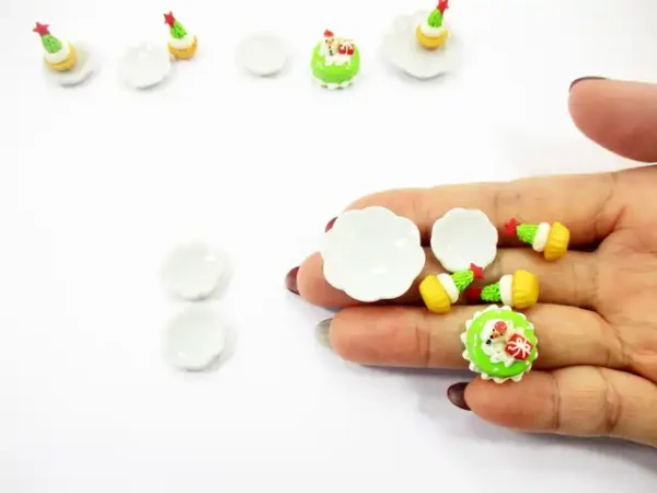 Dollhouse Miniature Food Christmas 1.5 cm Mini Cake Cupcake Ceramic Plate 15504 - Image 6