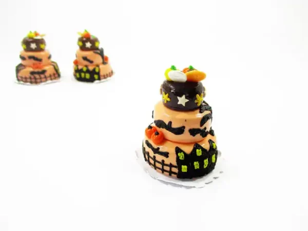 NEW Dollhouse Miniature Food 3 Layer Halloween Cake Seasonal Sweet Cake 15990 - Image 3