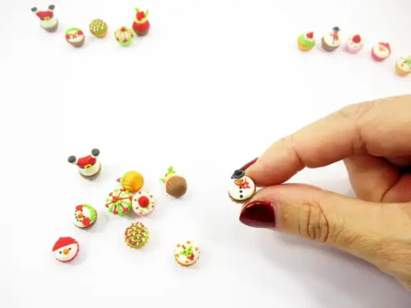 Dollhouse Miniature Food Christmas Seasonal Mixed 10 Cupcake Bakery Supply 16002 - Image 7