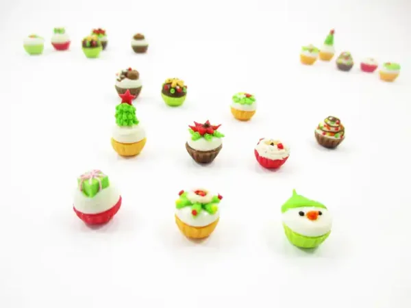 Dollhouse Miniature Food Christmas Seasonal Mixed 10 Cupcake Bakery Supply 16003 - Image 5