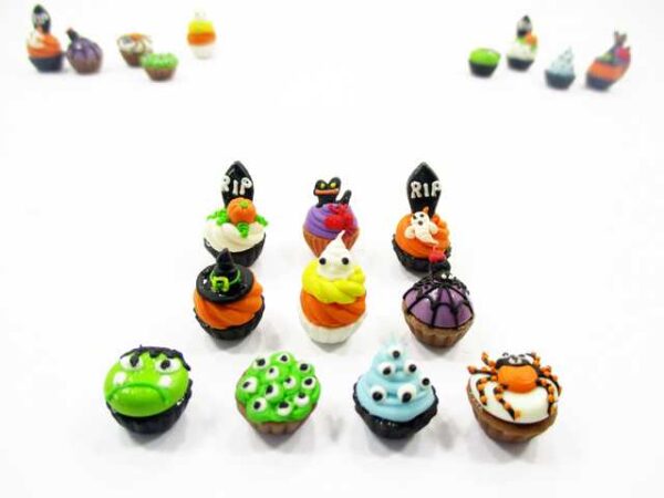 Dollhouse Miniature Food Halloween Seasonal Mixed 10 CupCake  Bakery 16086