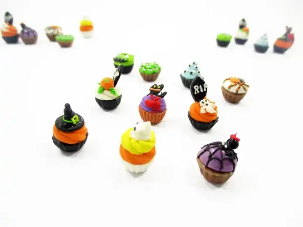 Dollhouse Miniature Food Halloween Seasonal Mixed 10 CupCake  Bakery 16086 - Image 4