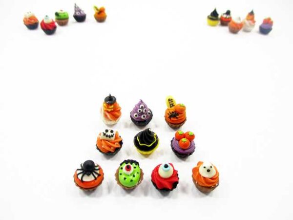 Dollhouse Miniature Food Halloween Seasonal Mixed 10 CupCake  Food 16087