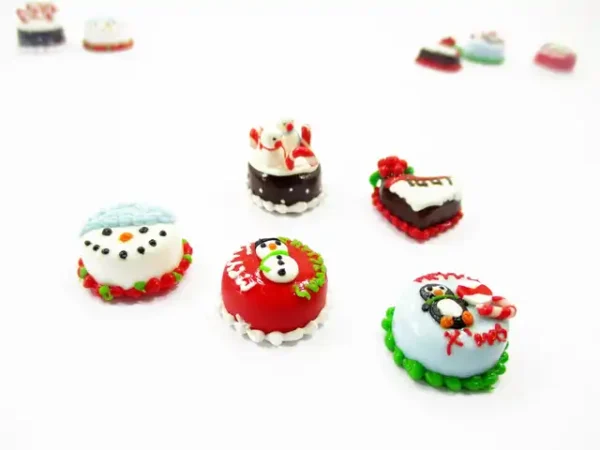 Dollhouse Miniature Food 5 Mini Christmas Cake 1.5 cm Seasonal Bakery 16105 - Image 3