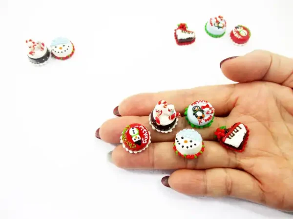 Dollhouse Miniature Food 5 Mini Christmas Cake 1.5 cm Seasonal Bakery 16105 - Image 6