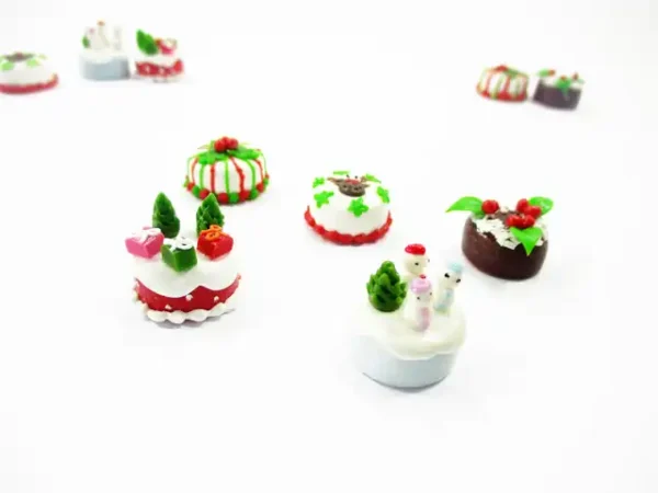 Dollhouse Miniature Food 5 Mini Christmas Cake 1.5 cm Seasonal Holiday 16106 - Image 4