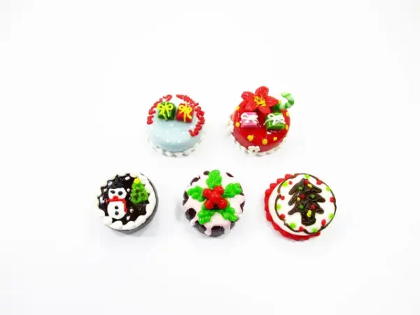 Dollhouse Miniature Food 5 Mini Christmas Cake 1.5 cm Seasonal Bakery 16108 - Image 2