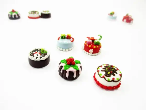 Dollhouse Miniature Food 5 Mini Christmas Cake 1.5 cm Seasonal Bakery 16108 - Image 3
