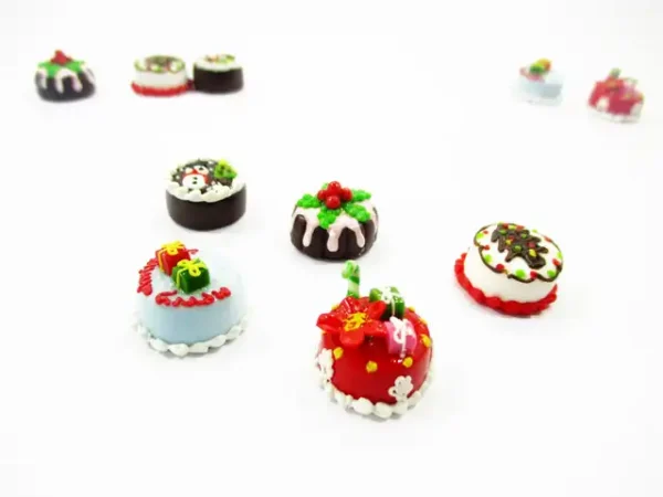 Dollhouse Miniature Food 5 Mini Christmas Cake 1.5 cm Seasonal Bakery 16108 - Image 4