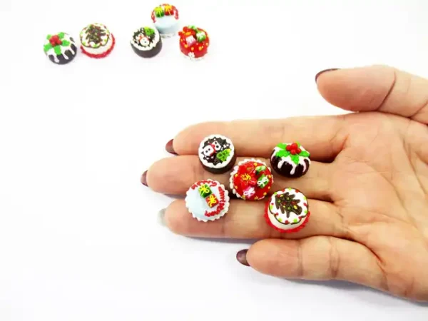 Dollhouse Miniature Food 5 Mini Christmas Cake 1.5 cm Seasonal Bakery 16108 - Image 6