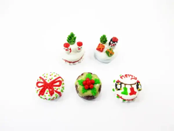 Dollhouse Miniature Food 5 Mini Christmas Cake 1.5 cm Seasonal Holiday 16109 - Image 2