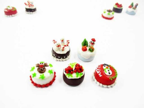 Dollhouse Miniature Food 5 Mini Christmas Cake 1.5 cm Seasonal Bakery 16111