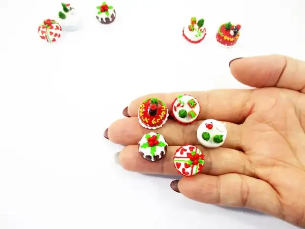 Dollhouse Miniature Food 5 Mini Christmas Cake 1.5 cm Seasonal Bakery 16114 - Image 6