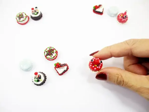 Dollhouse Miniature Food 5 Mini Christmas Cake 1.5 cm Tiny Bakery Supply 16116 - Image 5