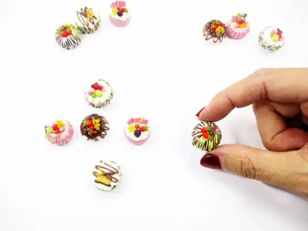 Dollhouse miniature Food 6 Mixed Fruit Flower Cake 1.8 cm Mini Tiny Bakery 16241 - Image 5