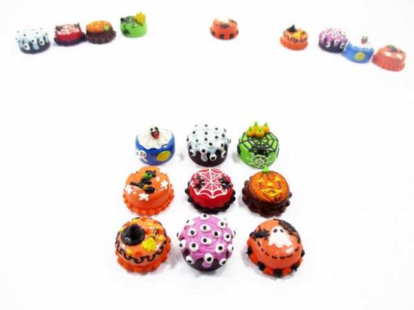 Dollhouse Miniature Food 9 Mini Halloween Mixed Cake 1.5 cm Bakery Supply 16673