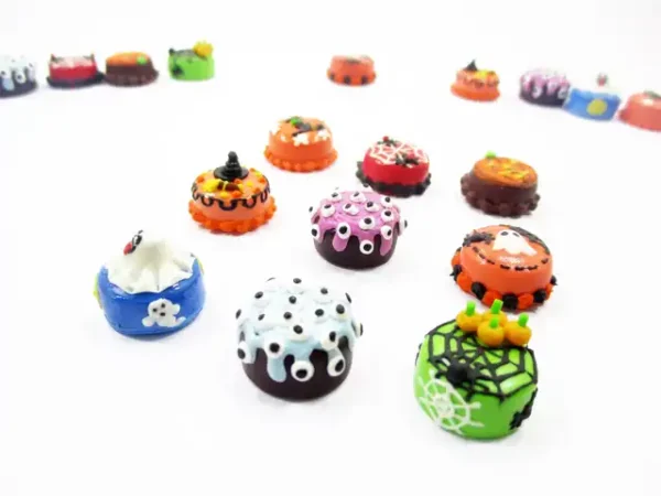 Dollhouse Miniature Food 9 Mini Halloween Mixed Cake 1.5 cm Bakery Supply 16673 - Image 5