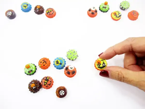Dollhouse Miniature Food 9 Mini Halloween Mixed Cake 1.5 cm Bakery Supply 16674 - Image 6