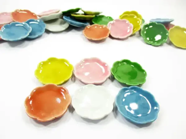 Mixed Color Scallop Plate Dish Dollhouse Miniatures Kitchen Ceramic 3cm - Image 2