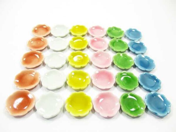 Dollhouse Miniature Ceramic Mini Scallop Plate Dish Mixed Color 1.5cm