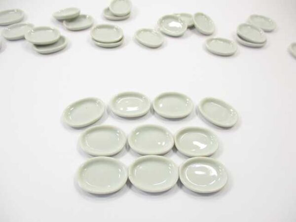 Mini White Oval Plate Dish 17x23mm Dollhouse Miniatures Ceramic Supply