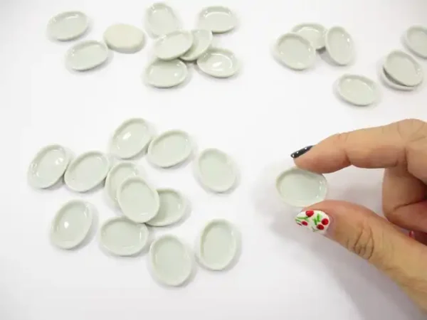 Mini White Oval Plate Dish 17x23mm Dollhouse Miniatures Ceramic Supply - Image 5