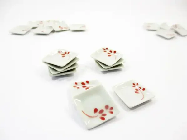 20x20mm Red Paint 10 Square Plate Dish Dollhouse Miniature Ceramic Supply 12830 - Image 3