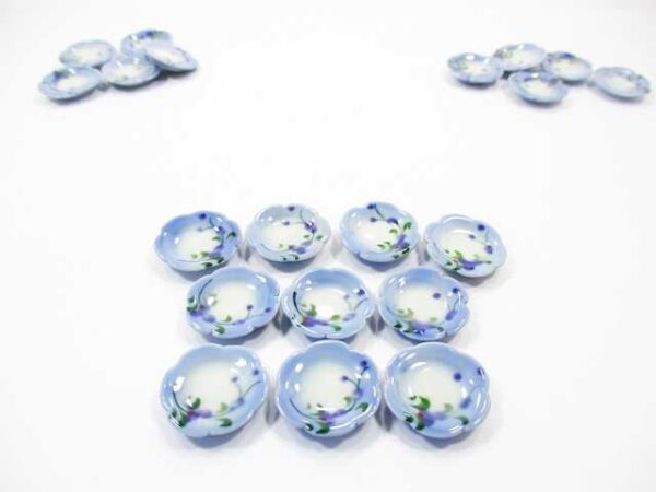 10x20mm Orchid Flower Paint Scallop Plate Dish Dollhouse Miniature Ceramic 12946