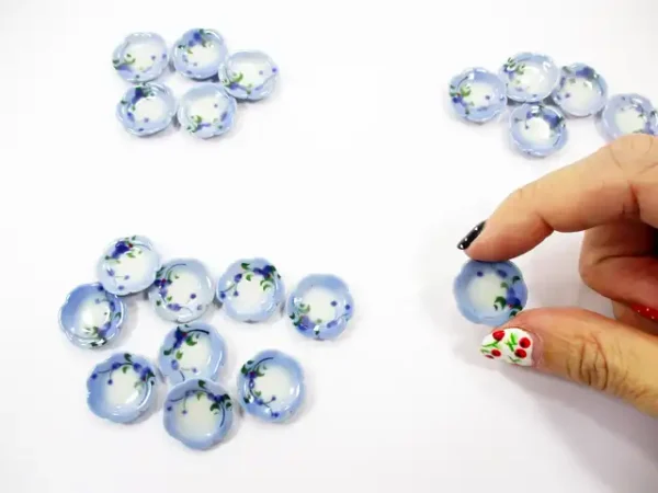10x20mm Orchid Flower Paint Scallop Plate Dish Dollhouse Miniature Ceramic 12946 - Image 4
