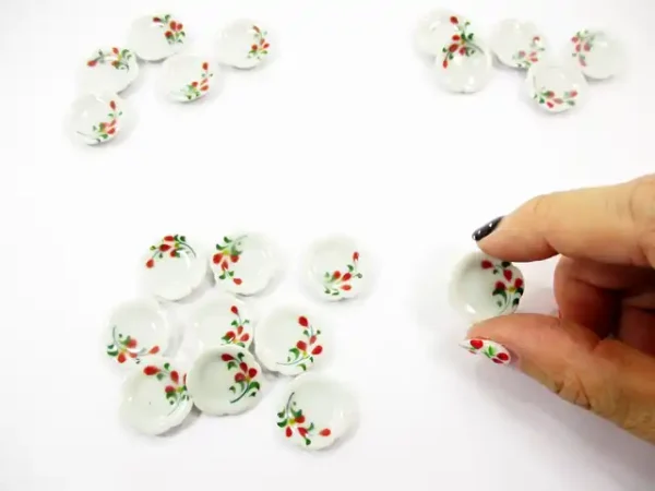 10x20mm Red Orchid Flower Scallop Plate Dish Dollhouse Miniature Ceramic 12950 - Image 4