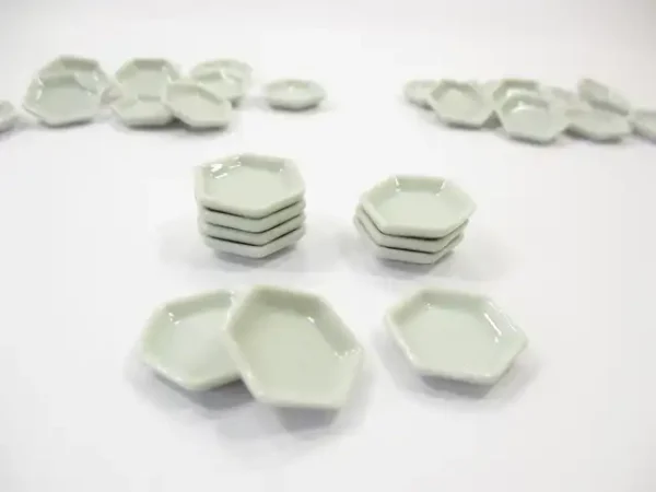 Mini White Hexagonal Plate Dish Dollhouse Miniature Kitchenware Ceramic - Image 4