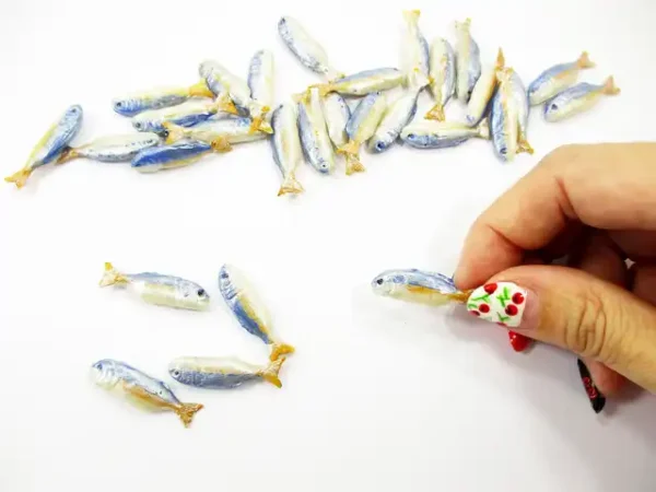 Miniature 5 Thai Mackerel Fish Dollhouse 1:12 Grocery Store Seafood Fish 17054 - Image 4