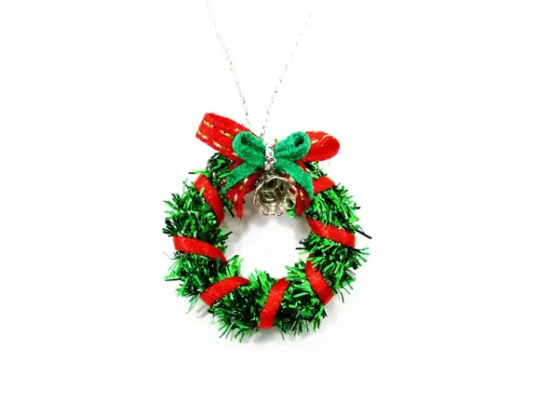 Dolls House Miniature Christmas Decoration Green Wreath Holly Ornament 7210 - Image 3