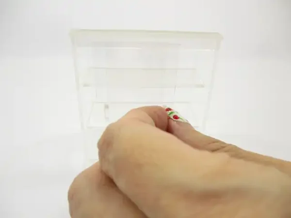 Small Empty Clear Acrylic Table Top Display Shop Dollhouse Miniatures 9971 - Image 4