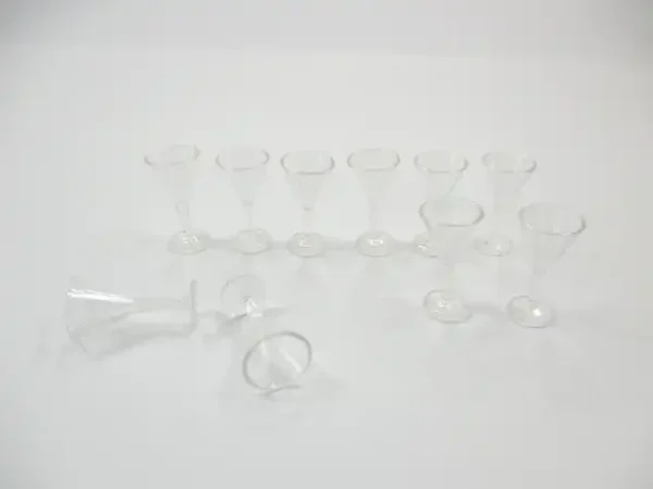 Acrylic Wine Cocktail Glass Dollhouse Miniatures Bar Beverage Supply - Image 4