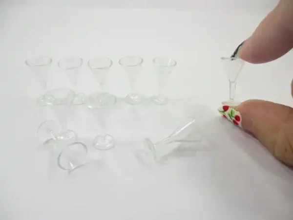 Acrylic Wine Cocktail Glass Dollhouse Miniatures Bar Beverage Supply - Image 5
