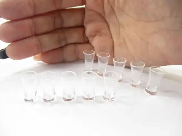 Acrylic Cocktail Glass Dollhouse Miniature Accessories Beverage Supply - Image 3