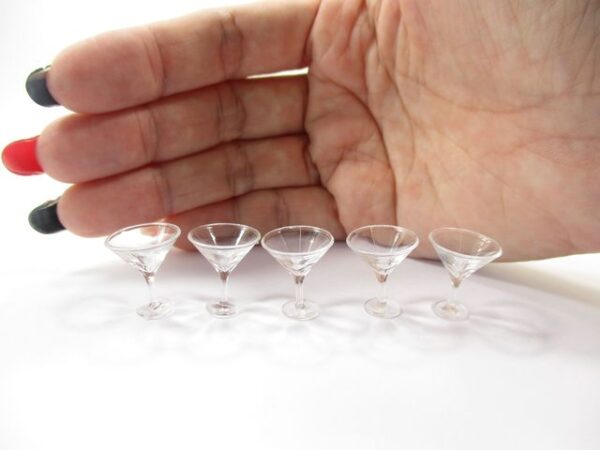 Set Acrylic Wine Cocktail Glass Dollhouse Miniature Beverage Bar Supply