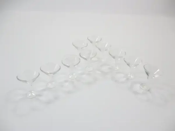 Set Acrylic Wine Cocktail Glass Dollhouse Miniature Beverage Bar Supply - Image 4