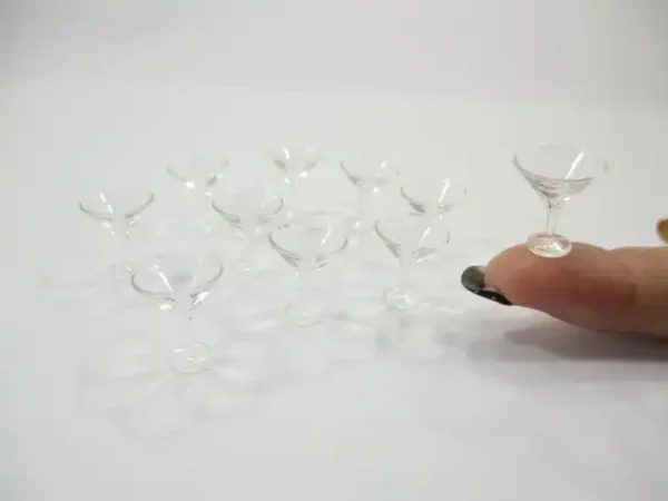 Set Acrylic Wine Cocktail Glass Dollhouse Miniature Beverage Bar Supply - Image 6