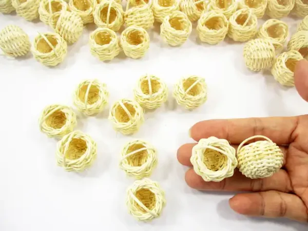 Small Round Handmade Wicker Baskets Dollhouse Miniatures Supply Charms - Image 6