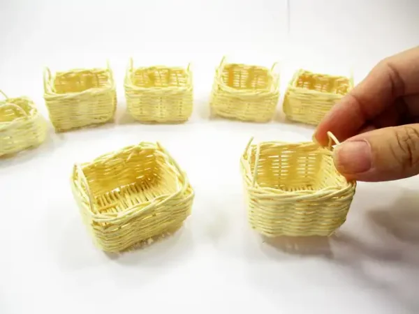 Dollhouse Miniature Wholesale Wicker Baskets Tray Accessories Size S