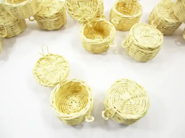 Picnic Wicker Round Baskets Dollhouse Miniatures Handmade Supply Charms - Image 3