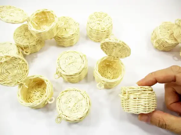 Picnic Wicker Round Baskets Dollhouse Miniatures Handmade Supply Charms - Image 5