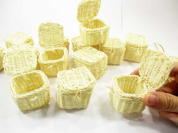 Wholesale Picnic Wicker Baskets Dollhouse Miniatures Handmade Supply