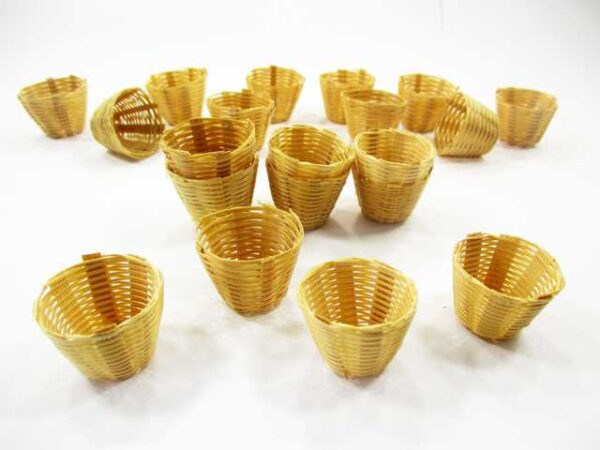 10 Bamboo Wicker Basket Fruit Vegetable Picnic Dollhouse Miniature Supply 16304
